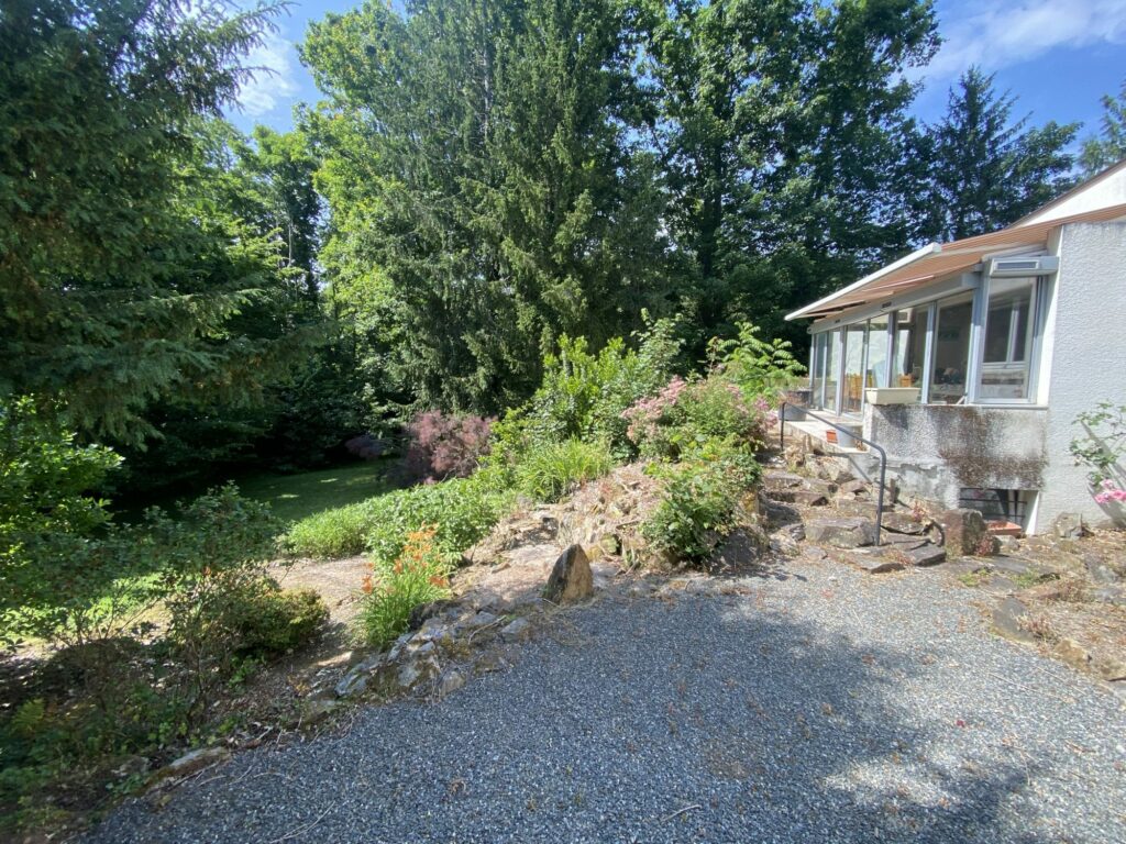 Propriété de 194 m2 sur 2000m2 de parcelle