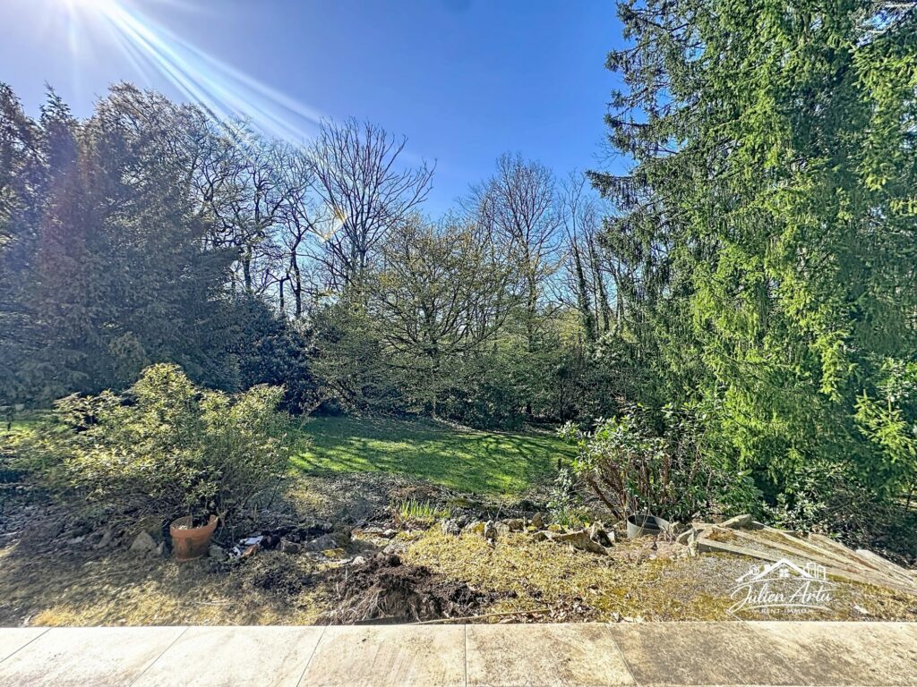 Propriété de 194 m2 sur 2000m2 de parcelle