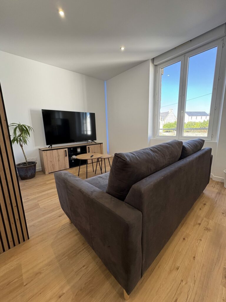 Appartement T2 près de la gare de Plouharnel – Emplacement stratégique entre Carnac et Quiberon, idéal investissement ou résidence secondaire