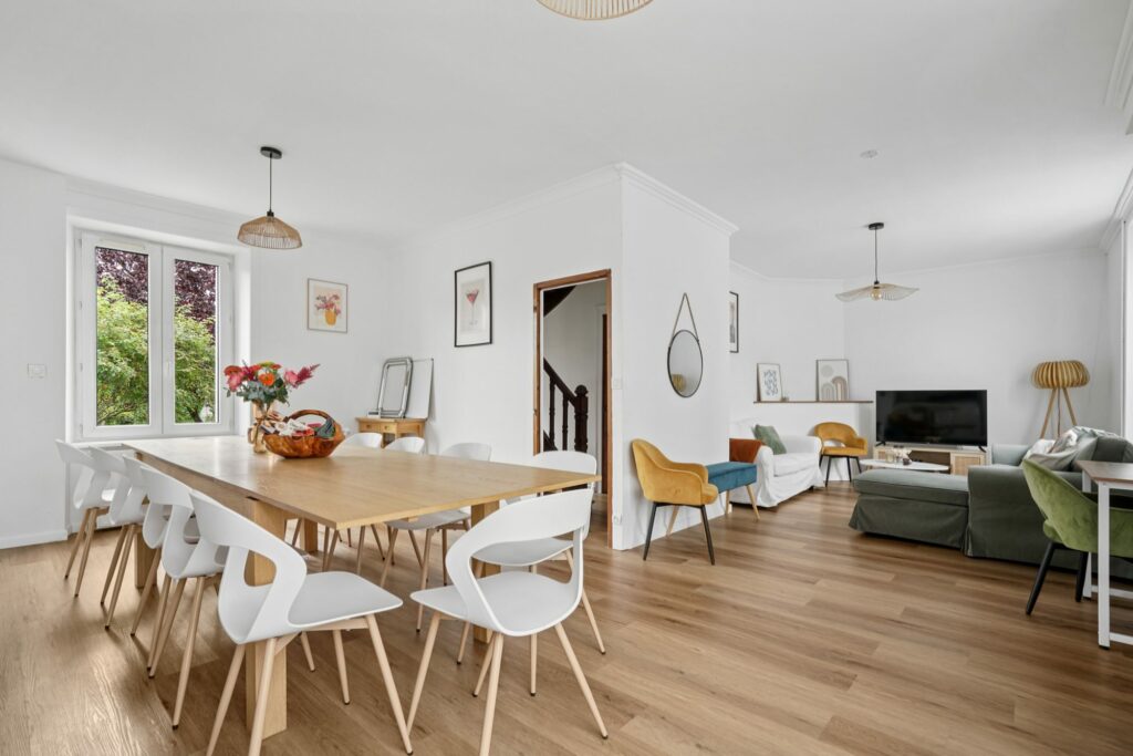 PLOËRMEL – Maison bourgeoise – 145 m² – 6 chambres – Garage – Jardin